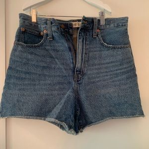 Madewell “the momjean” shorts